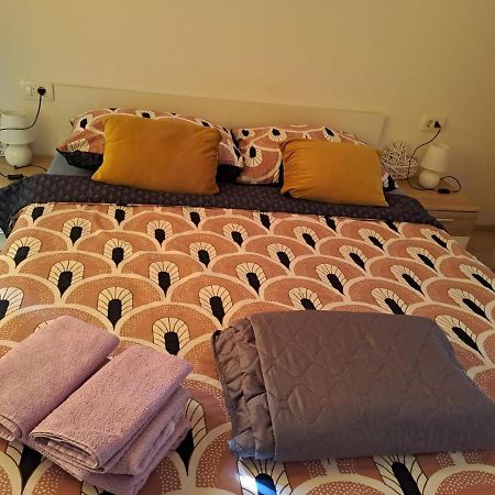 Apartman Tanja Appartamento Bilice Esterno foto