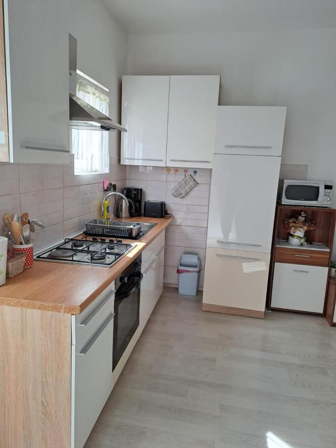 Apartman Tanja Appartamento Bilice Esterno foto